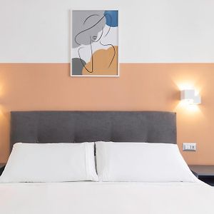 Quarzo. Modern Rooms